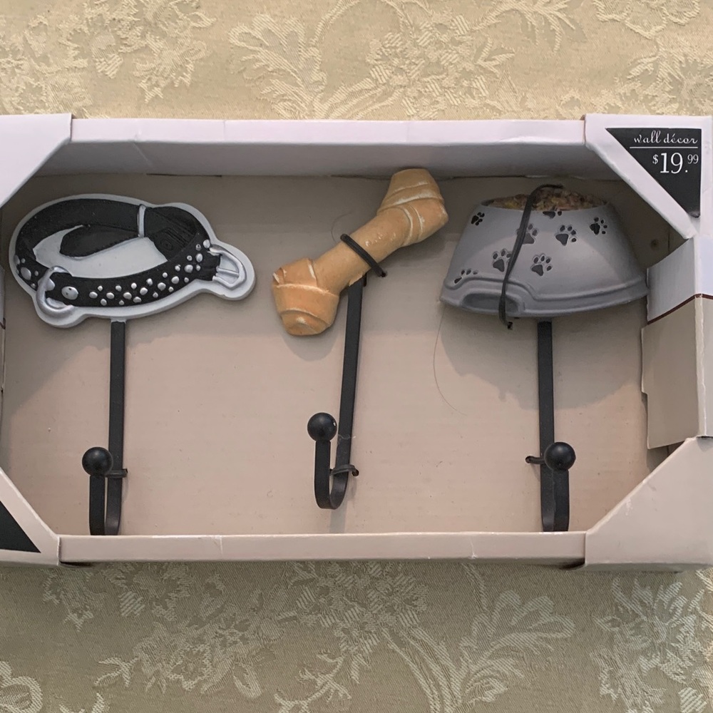 Dog-Themed Hooks Set - Black, Tan, Gray